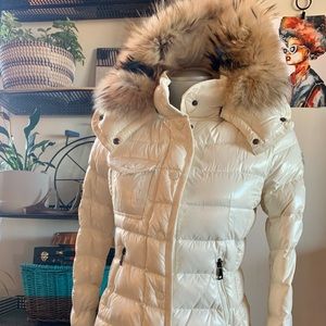 100% Authentic - Brand New Moncler Armoise Giubbotto Fox Fur Trim Puffer Jacket